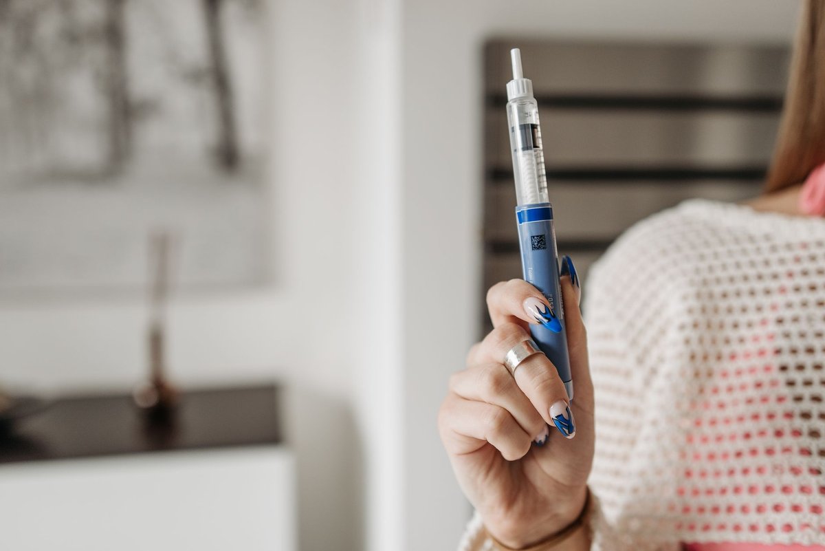 Weekly weight loss injection pen